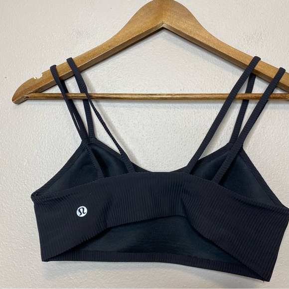 Lululemon Like A Cloud bra in black B/C cups - Picture 7 of 9